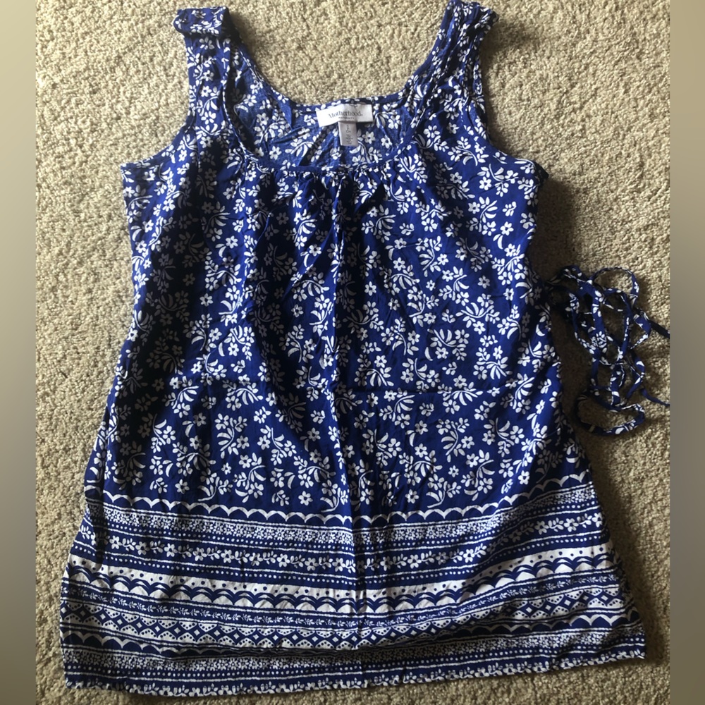 Motherhood maternity blue and white floral tank top